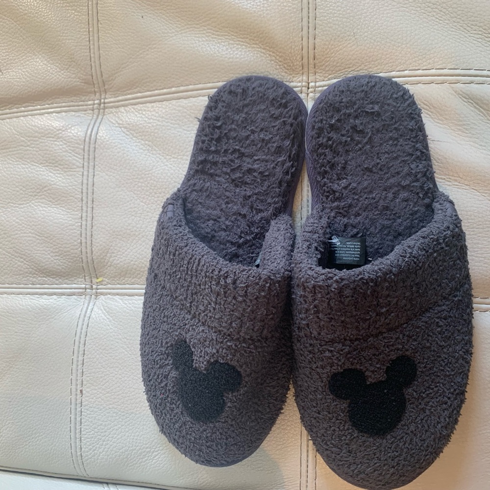 COPY - Barefoot Dreams CozyChic Classic Disney Men's Slipper Size L